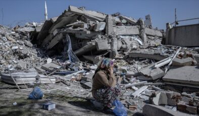 Deprem bölgesinde kamu borçlarına 12 ay erteleme